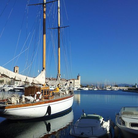 O De Mer D101 La Ciotat Luaran gambar