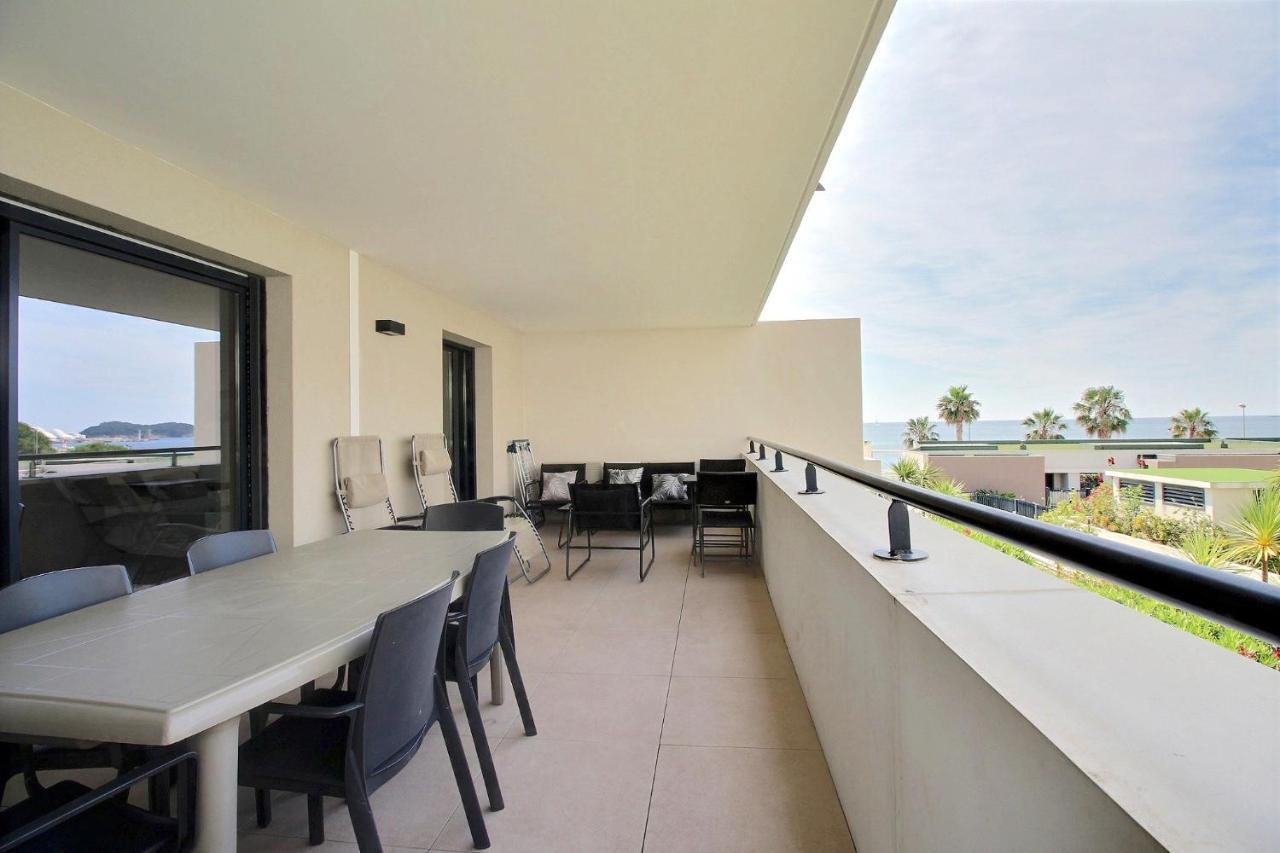 O De Mer D101 La Ciotat Luaran gambar
